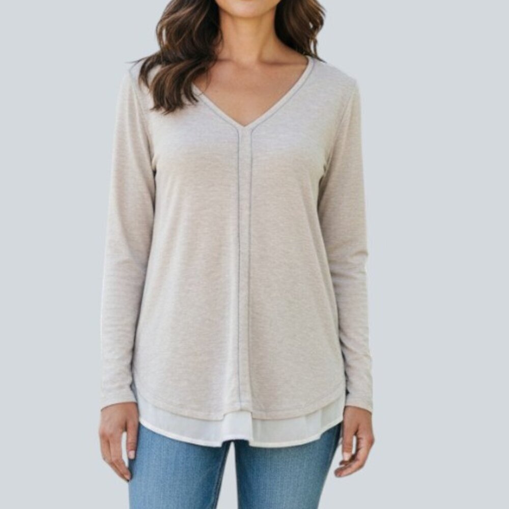 White House Black Market V-Neck Tunic Top Beaded Trim Beige Knit Shirt Sz XS EUC